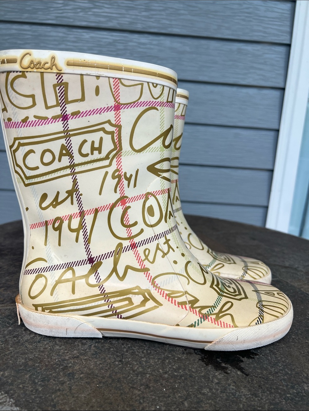 Coach Ursula Plaid & Gold Graffiti Waterproof Rain Boots Size 8